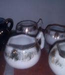 10 verres à liqueur porcelaine