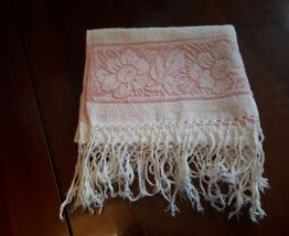 Serviettes toilette anciennes, franges et nid d'abeilles