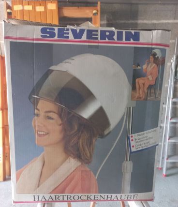 Casque sèche cheveux sur pied Severin 