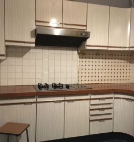 cuisine équipée en formica