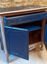 Meuble bas peint teinte bleu marine 