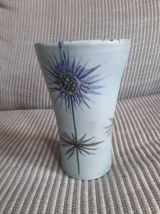 Vase vintage au décor de chardons signé Savoie