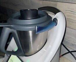 Thermomix tm6 avec accessoires