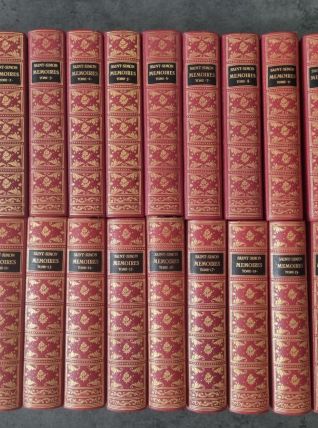 Mémoires de Saint Simon 20+2 tomes reliés cuir lettrage or 