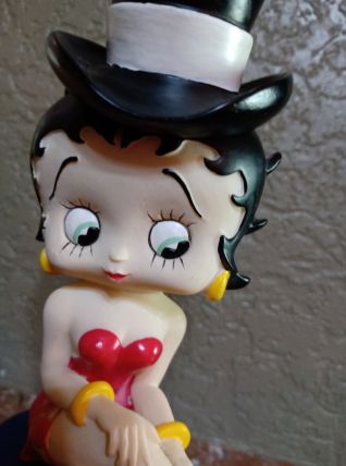 Jolie rare figurine Betty boop cabaret 