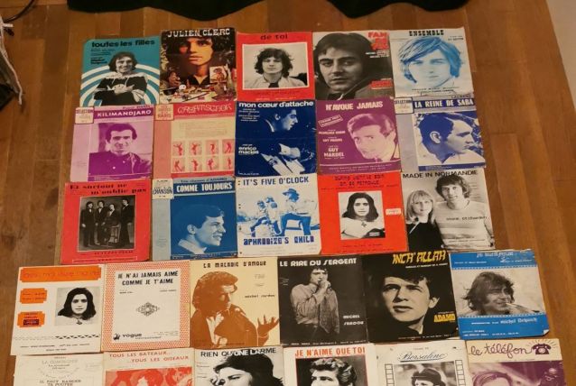Lot de 27 anciennes partitions chansons