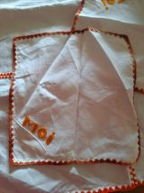 Chemin de table et ses 2 serviettes 