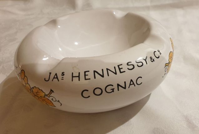 cendrier Hennessy