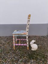 Chaise vintage en bois Alice in Wonderland
