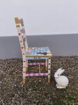 Chaise vintage en bois Alice in Wonderland