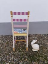 Chaise vintage en bois Alice in Wonderland