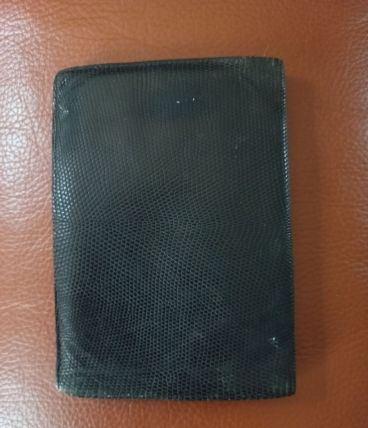 Porte feuille en lézard noir vintage 1960