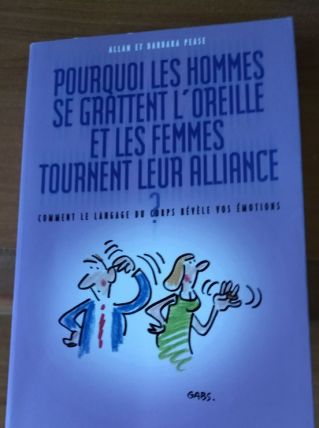 Pourquoi les hommes se grattent la tete et les femmes tourne