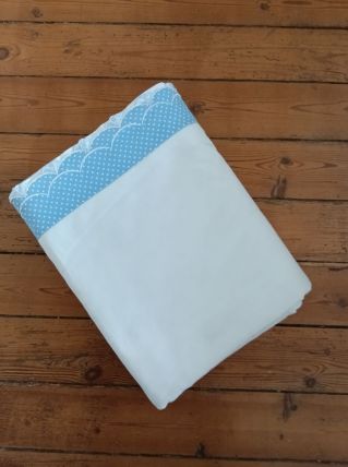 Drap brodé vintage 