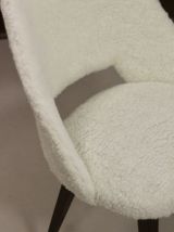 Chaise année 1970 Entièrement restaurée tissu effet fourrure