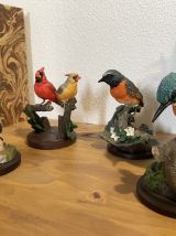 Lot de 4 oiseaux en résine 