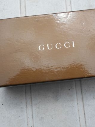BOITE GUCCI MARRON 8,5 cm X 17,5 CM NEUF 