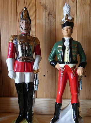 2 bouteilles/figurine publicitaire-Porcelaine USA/Ireland