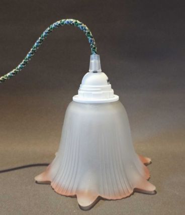 Baladeuse tulipe verre opaque liseret rose câble vert