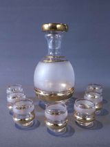 Carafe à liqueur et ses 7 verres