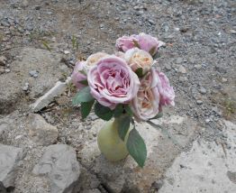 BOUQUET DE FLEURS SOIE 27 CM ROSES ET FEUILLES SOIEDEREVE 