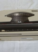 Machine a écrire Japy L72 , vintage