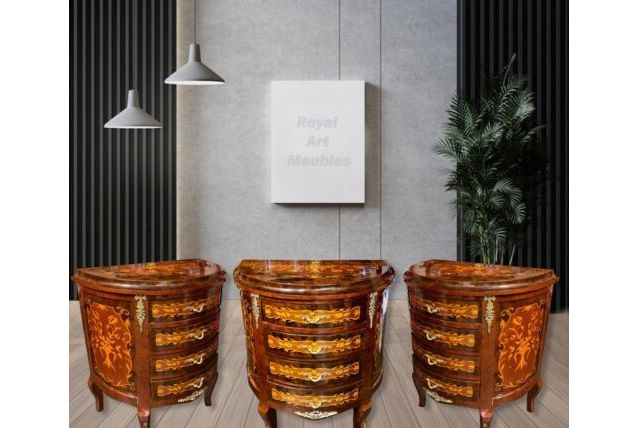 Commode style louis XV quatre tiroirs