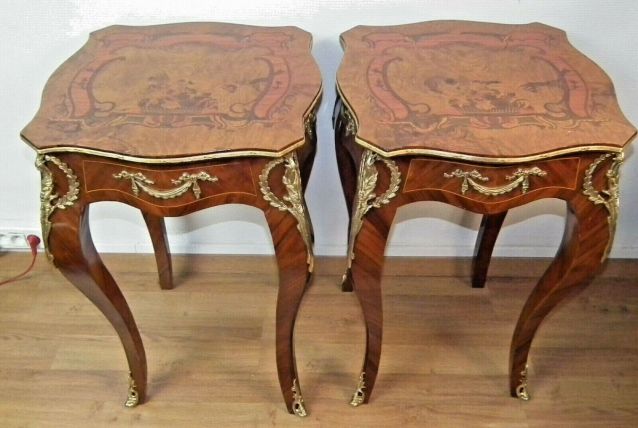 DEUX TABLES DE STYLE LOUIS XV