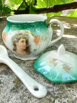 Moutardier en porcelaine 