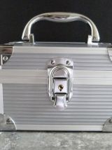 Vanity en métal avec miroir