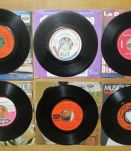 Vinyles 10 Disques 45 Tours - Années 70-80 