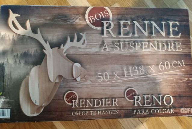 Décoration murale renne en bois