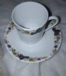 5 tasses et 5 sous tasses Limoges