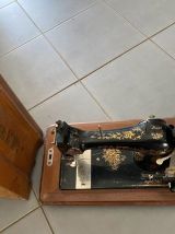 Belle machine à coudre Antique Pfaff Handcrank Model 11 date