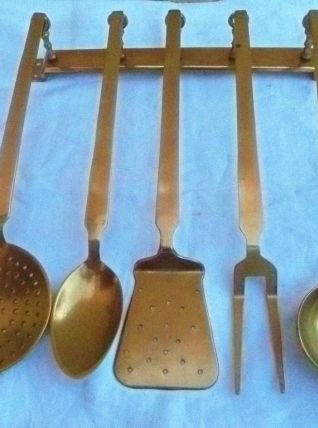 ustensiles de cuisine avec suport , vintage