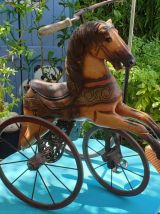 TRICYCLE VINTAGE CHEVAL