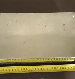 Boite pour instruments chirurgicaux en inox.