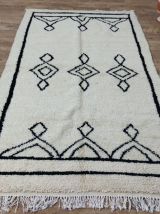 Tapis Marocain Authentique 248x158 cm.