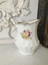 Pot à lait porcelaine fine pensée