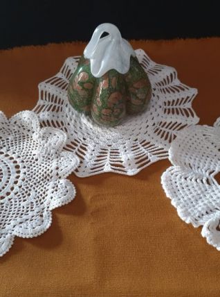 Napperon  rond crochet lot 3