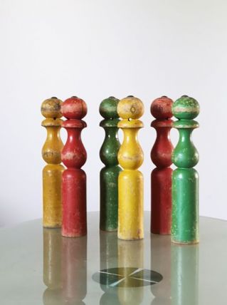  jeu de 6 quilles de couleurs anciennes