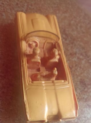 Ancienne petite voiture 