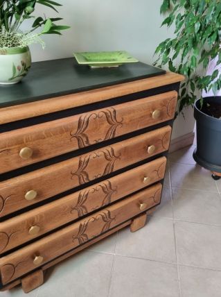 commode chêne en partie peinte à la craie