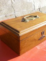 Petite boite ancienne