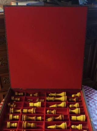 Vieux jeux d'échecs 