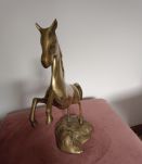 Cheval en laiton 