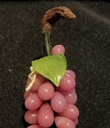Grappe de raisin en pierre de quartz rose - 7,5 cm