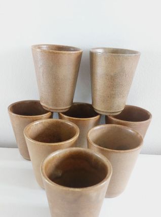 Lot de 8 gobelets en grès 