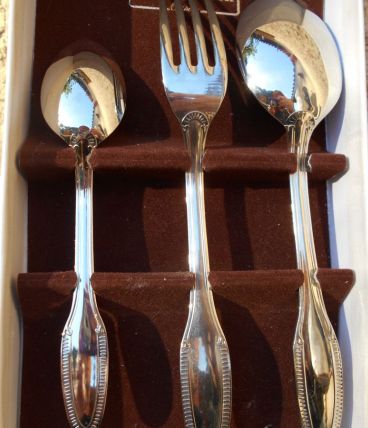 COFFRET COUVERTS JEAN COUZON QUASI NEUF