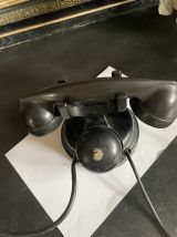 Charmant téléphone à cadran bakélite noire mat avec sonnette